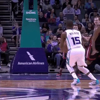 Košarkaš je mislio da je pogodio važnu tricu i prerano krenuo sa slavljem