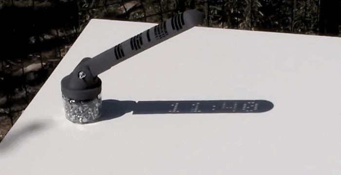 GIF: Ovaj 3D printani sunčani sat pokazuje vrijeme kao digitalni