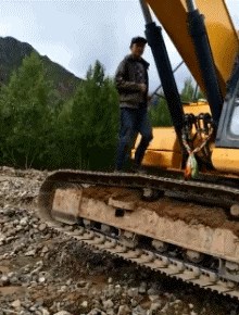 Građevinski radnici uvijek pronađu nešto zanimljivo kada im posao dosadi