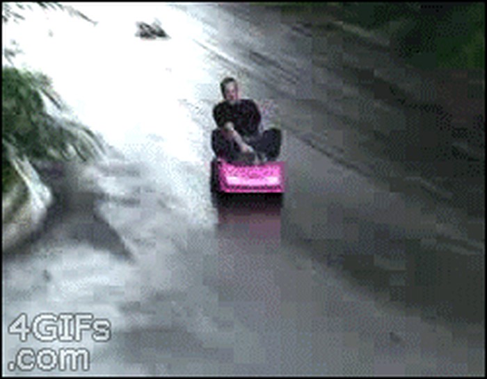 GIF: Ovo ni u kojem slučaju nemojte pokušavati
