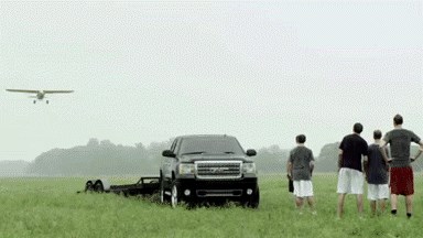 GIF: Iz aviona je uspio pogoditi koš