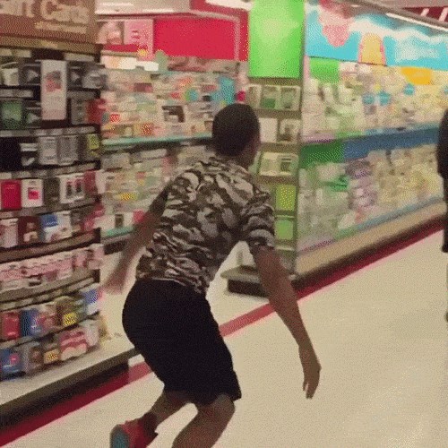 Ovaj lik je ČUDO PRIRODE! Pogledajte što je uradio usred supermarketa!