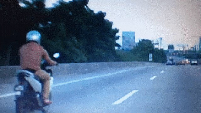 Lopovi su u nekim državama toliko napredni da se ne moraju više ni zaustaviti kako bi nekoga opljačkali