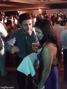 Ovaj je mladić izveo nevjerojatan magični trik, no mislimo da djevojku nije impresionirao