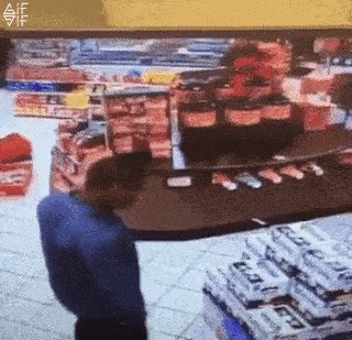 Čovjek je htio ukrasti i pobjeći, no prodavač je bio iskusniji