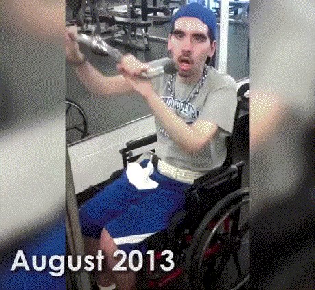 GIF: Mladić u kolicima snagom volje postigao čudesne rezultate!