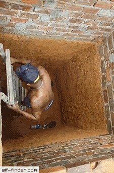 GIF Htio je spasiti mace u nevolji, no jedna je imala drugi plan