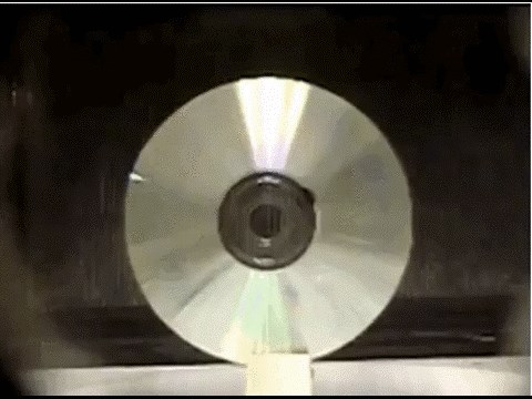 GIF: Kad doslovno spržiš CD