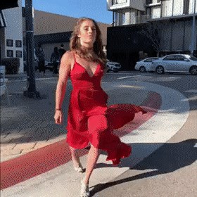 Biste li ikad povjerovali da je moguće izvesti ovako nešto u haljini i štiklama?