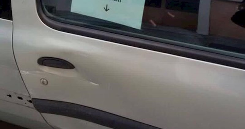 Splićanin je na prozor automobila zalijepio poruku koja je trebala opravdati oštećenje na vozilu
