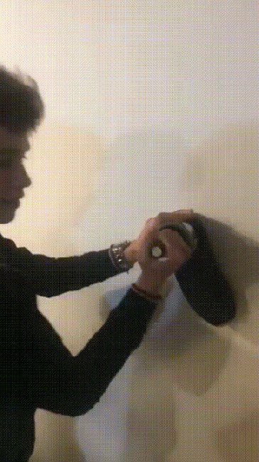 Nije mogao otvoriti bocu: Ovaj trik s tenisicom sasvim sigurno nikad više neće isprobati