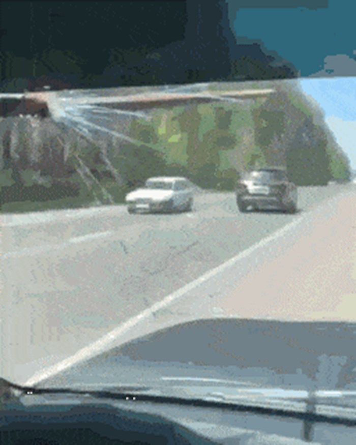 Na autocesti je vozio iza kamiona, kasnije ni samo nije mogao vjerovati što je preživio