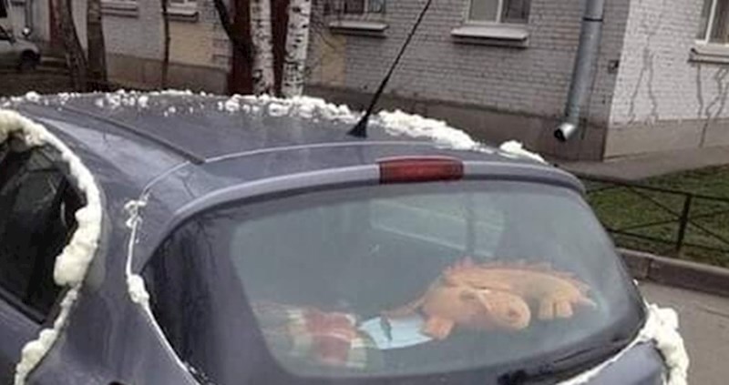 Osoba koja vozi ovaj auto je nekoga jako naljutila, evo što ju je dočekalo