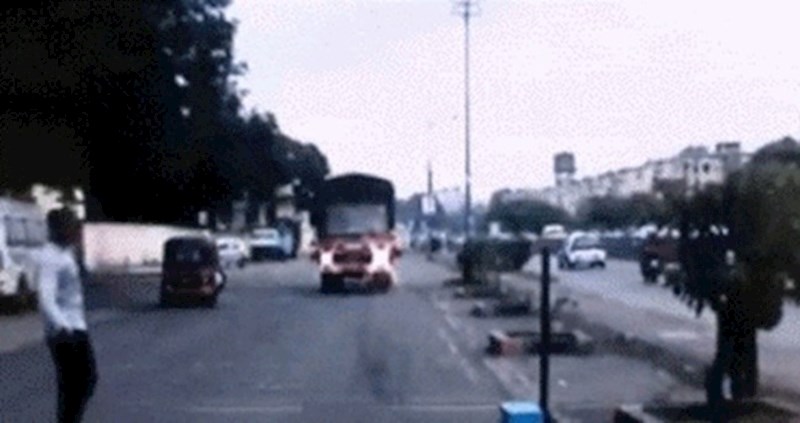 Vozač kamiona prenaglo je zakočio, nećete vjerovati što se dogodilo