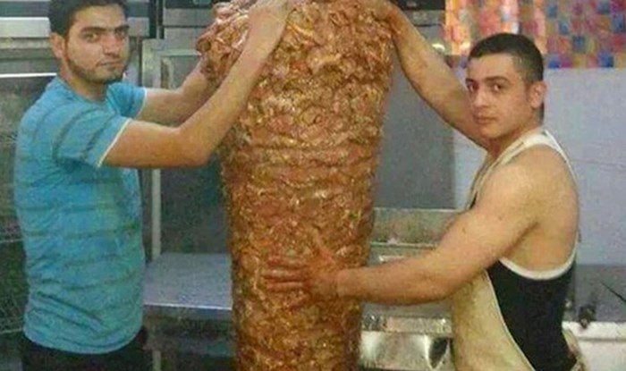 Fotka koja je uznemirila ljubitelje: Dobro ćete razmisliti prije nego što ponovno naručite kebab