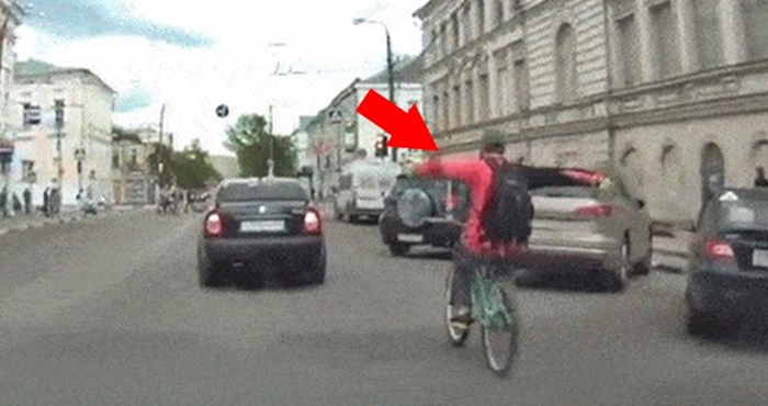 Ova snimka će vam pokazati zbog čega nije dobro glupirati se na biciklu