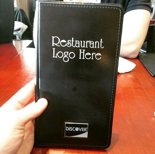 Zaboravili su otisnuti logo restorana.
