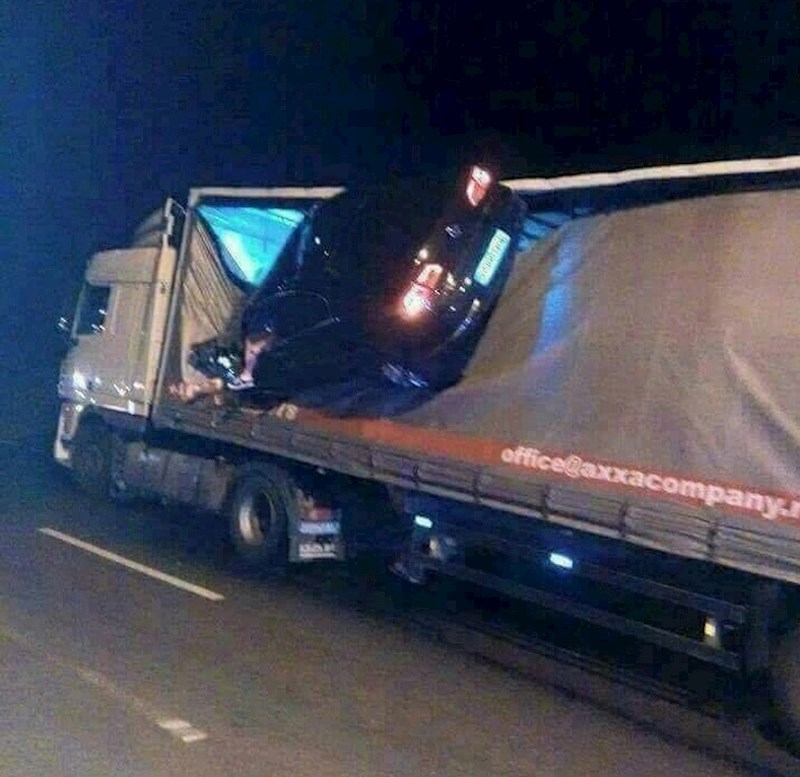 Malo je previše žurio...