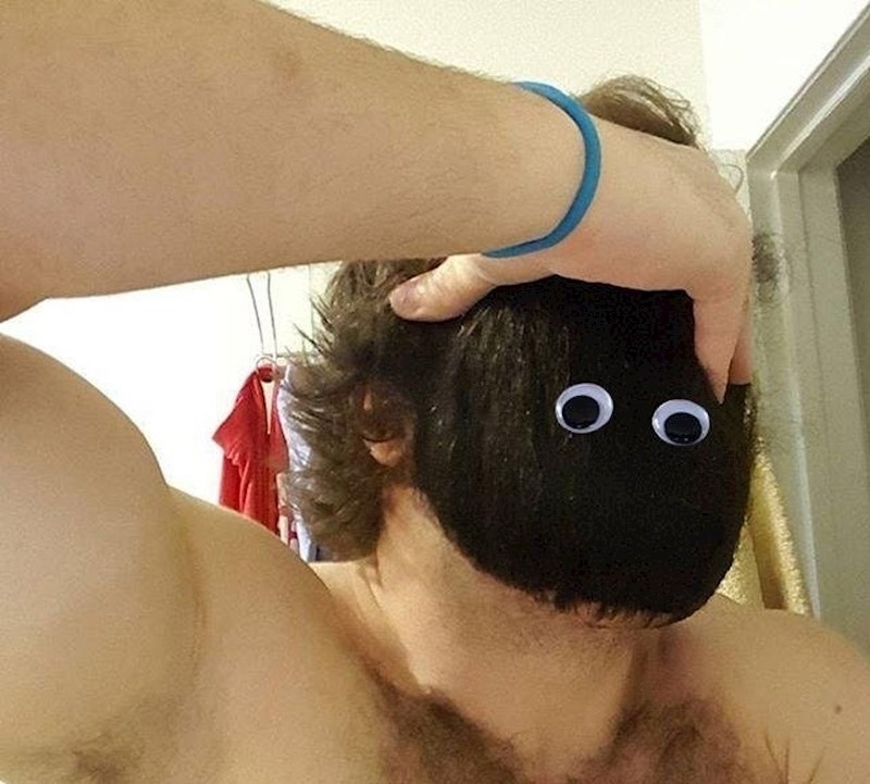 Ono kad vam se brada počne pretvarati u osobu...