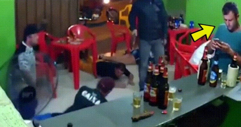 Lik je u kafiću cijelo vrijeme visio na mobitelu, nije ni primijetio pljačku i reakciju ostalih