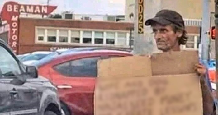 Beskućnik je svojim natpisom nasmijao prolaznika, pogledajte za što skuplja novac