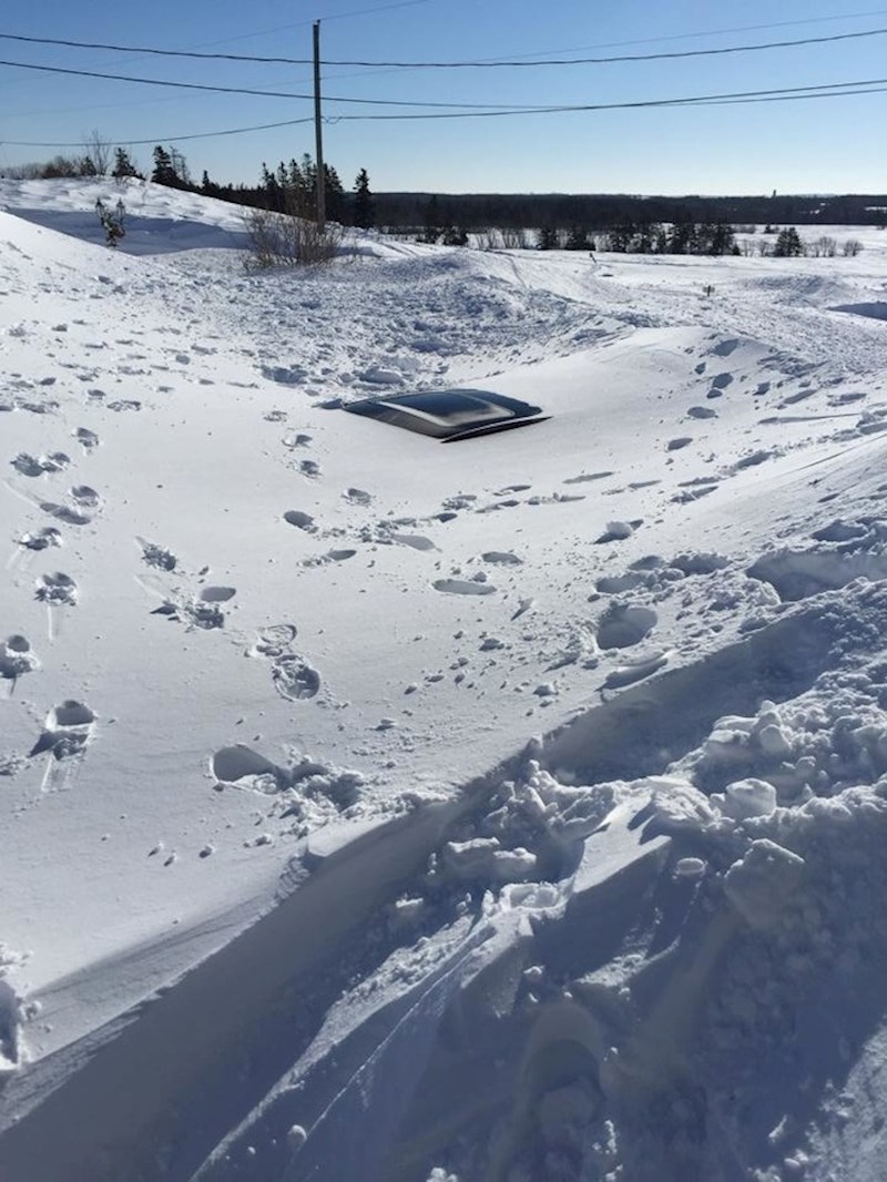 Vidite li auto? Da, ponekad priroda nema milosti.