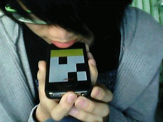 Što drugi ne mogu ni prstima, ovaj mladić može - jezikom!