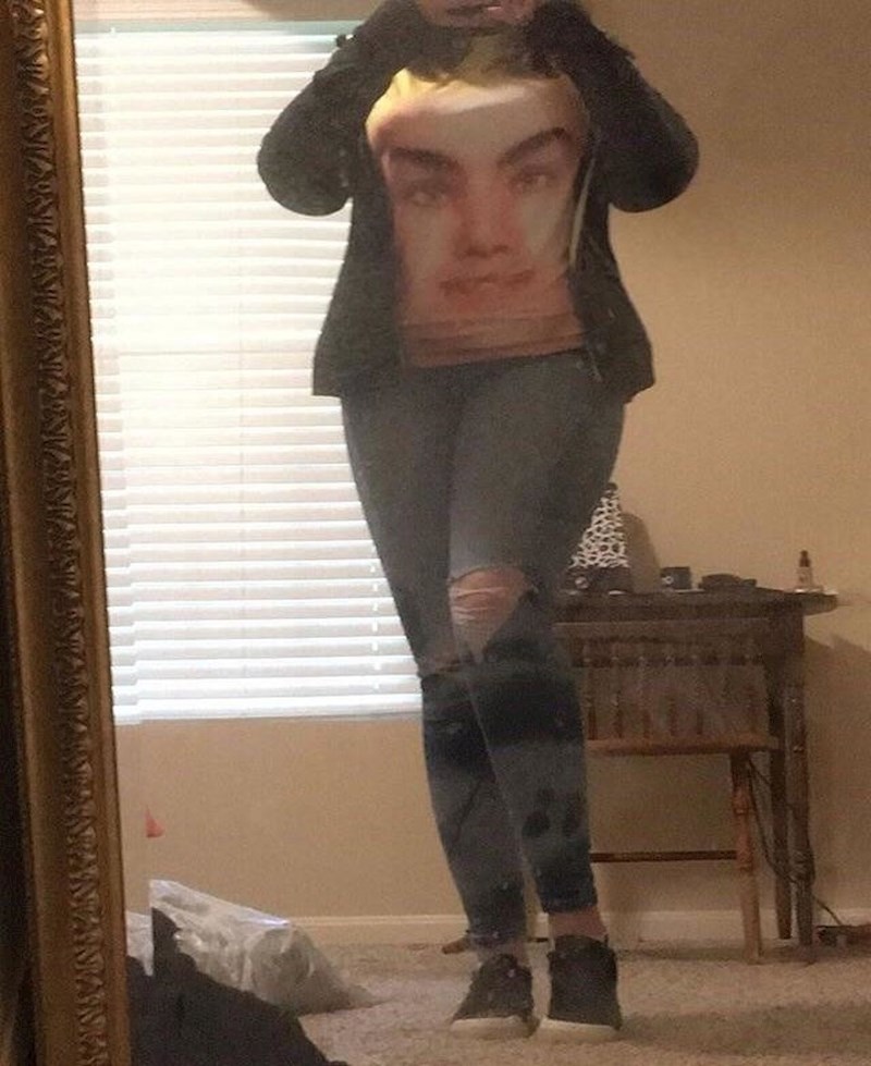 "Ovo je najgora majica koju sam ikad naručila s interneta."