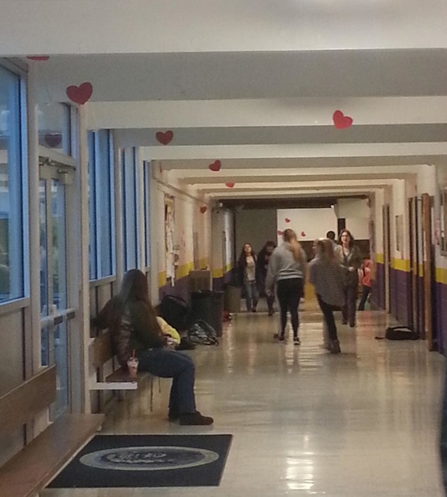 "Jedna od naših profesorica je za Valentinovo objesila srca s našim imenima po školi."