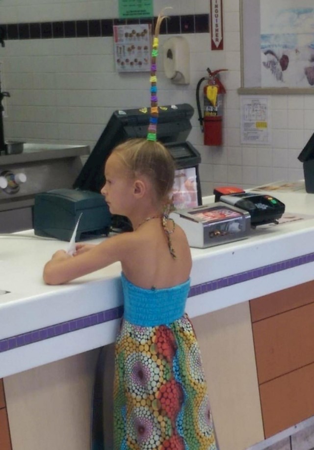 Roditelji su joj rekli da može napraviti frizuru kakvu god želi.