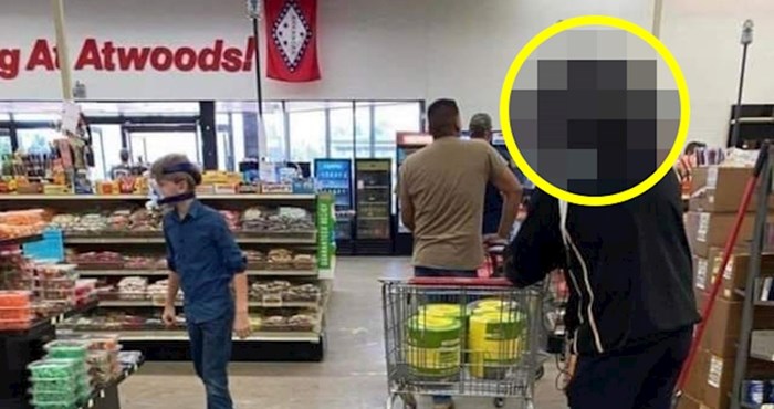 Ovo je vrhunac gluposti, pogledajte što je Amerikanac nosio u supermarketu umjesto maske