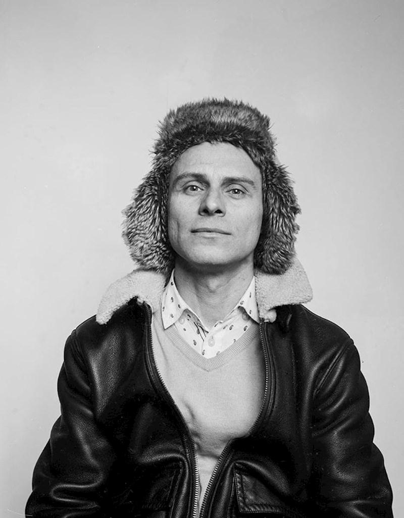 Anatolij (46) će otplatiti mali dio duga za Mango jaknu koju je nosio na sebi.