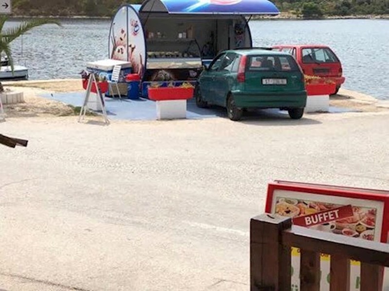 Pogledajte gdje je parkirao auto: