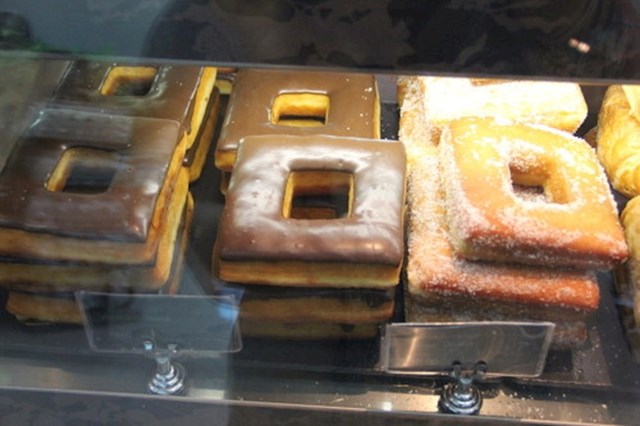 Četrvrtasti "donutsi" postoje.