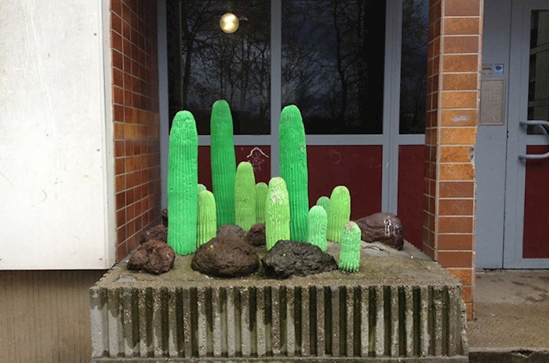 Još jedno umjetničko djelo koje je tu da otjera beskućnike.