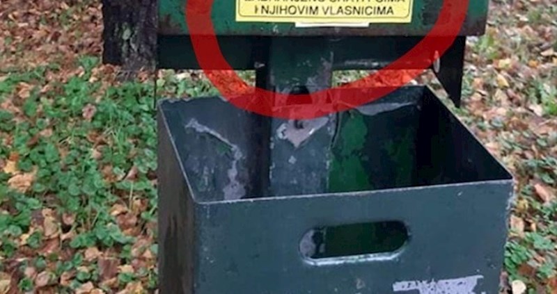 Prolaznici su na kanti za smeće ugledali zalijepljenu poruku koja ih je istovremeno nasmijala i zbunila