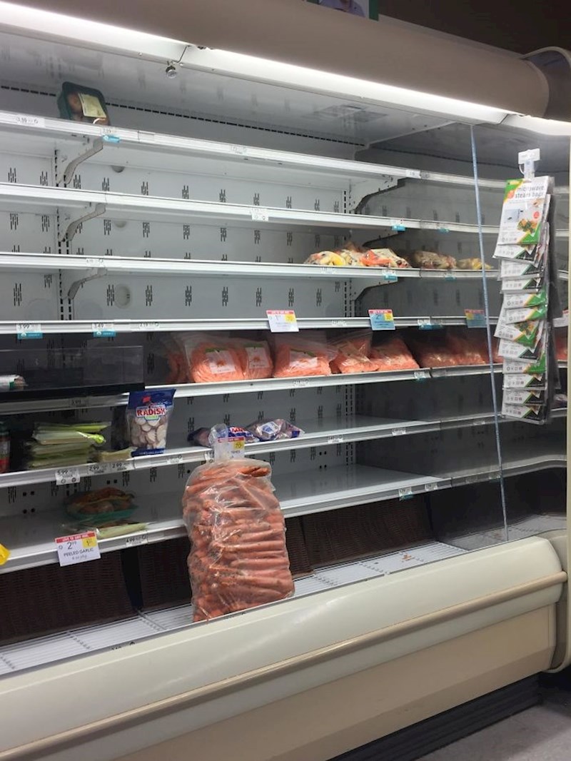 Prodali su gotovo sve osim mrkve.