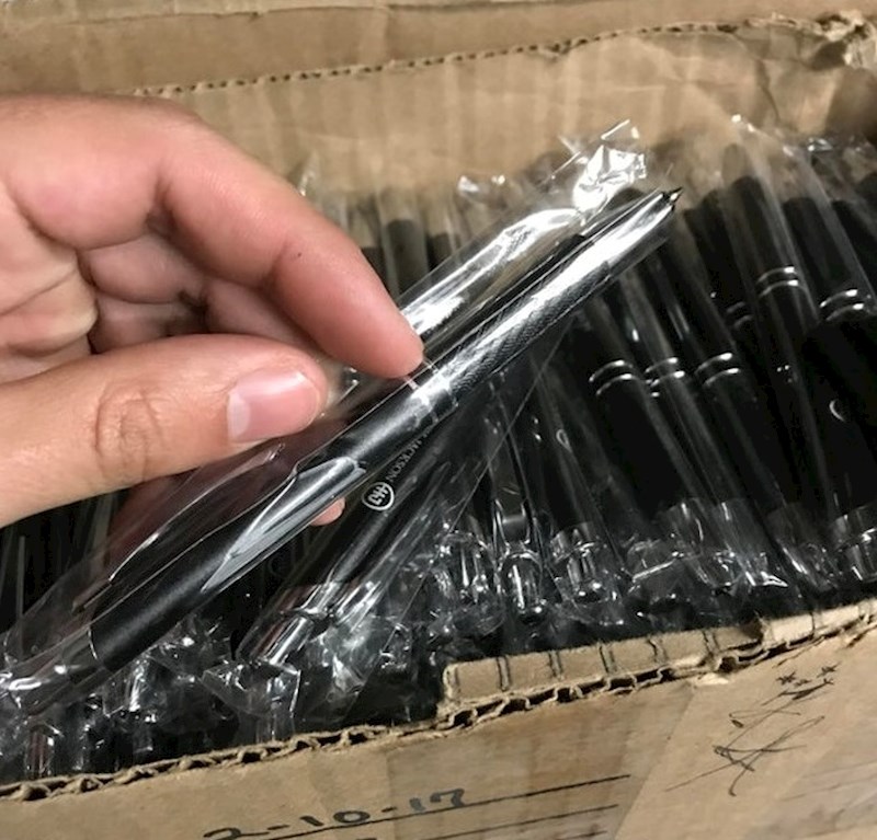 I ove kemijske olovke su bile u odvojenim omotima.