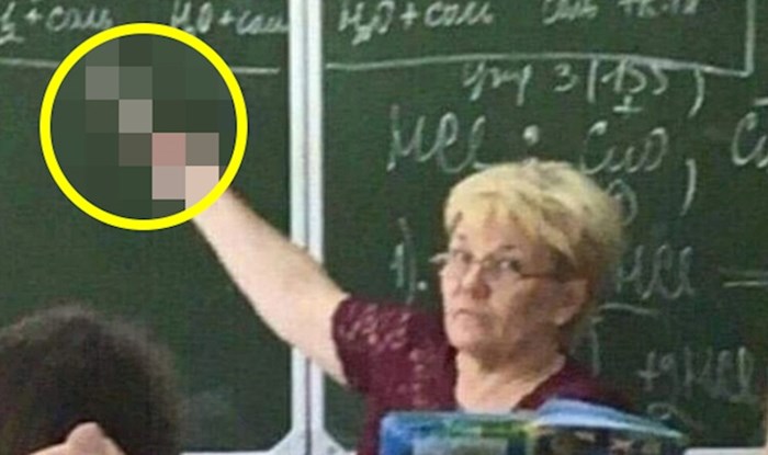 Učenik je uslikao bizaran prizor u školi, pogledajte kako je profesorica objašnjavala gradivo