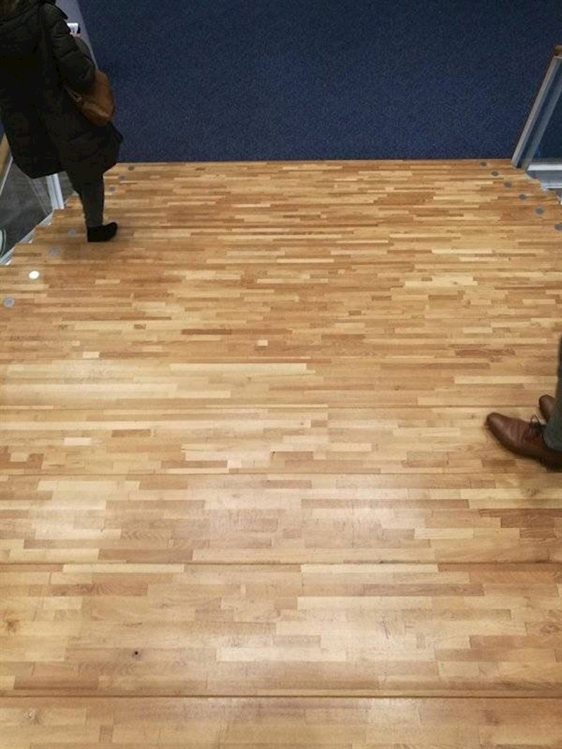 Izgleda kao ravna površina, no ovo su zapravo stepenice. Ljudi sa slabijim vidom moraju biti itekako oprezni.