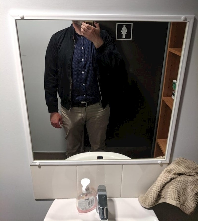 Kad je ogledalo prenisko...