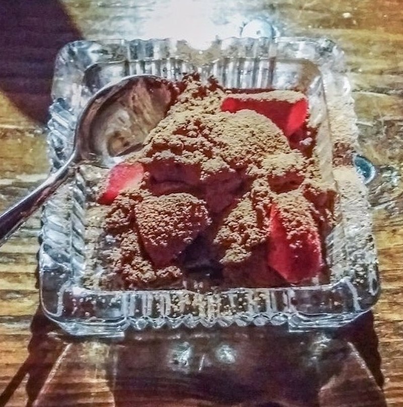 Ono kad vam u restoranu posluže desert u pepeljari...