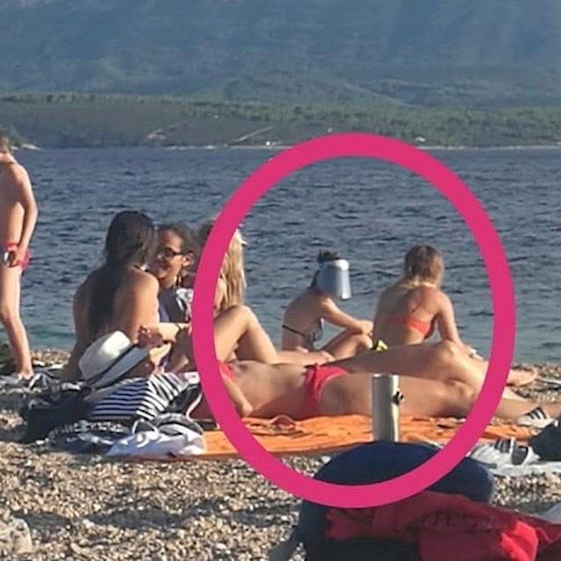 Netko ju je slikao, a fotka je naravno postala hit na društvenim mrežama: