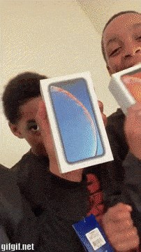 Dječak se pokazivao svoj novi mobitel, a onda se dogodila najgora moguća stvar