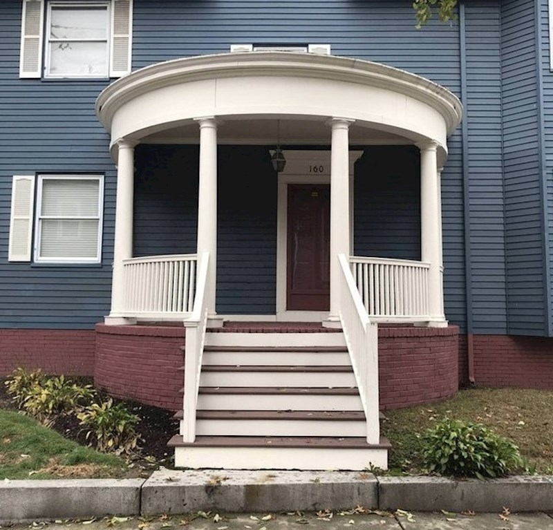 Simetrija? Nula bodova.