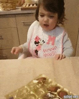 Nećete vjerovati da i ovakva djeca postoje: Pogledajte što je ova klinka učinila kad joj je mama nudila hranu