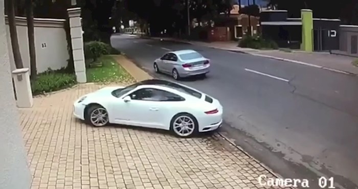 VIDEO Smotani naoružani lopovi nisu imali nikakve šanse protiv ovog vozača Porschea