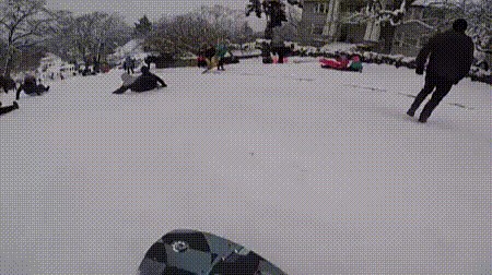 Sanjkanje koje će još dugo pamtiti: Pogledajte što se dogodilo dok su se spuštali niz brijeg