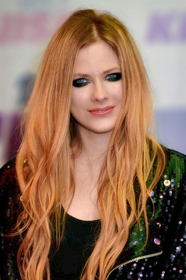 I Avril Lavigne ima iskustva s čudacima. Jedan obožavatelj iz Japana poslao joj je mrtvog zeca.