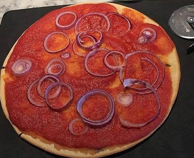 Je li ovo najgora vegetarijanska pizza ikad?